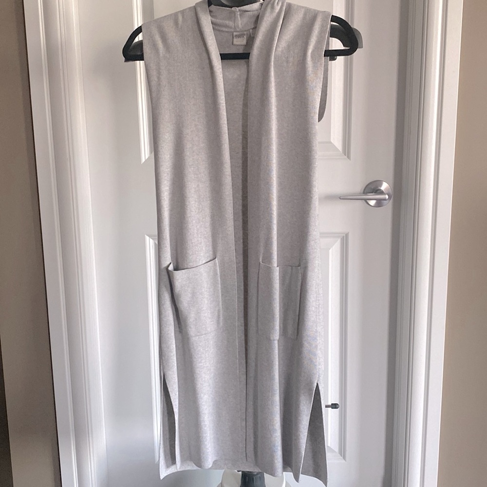 Twik Sleeveless Cardigan